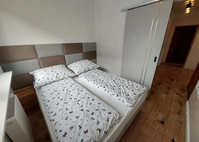 Posnania Parking Samodzielne Zameldowanie 24h *