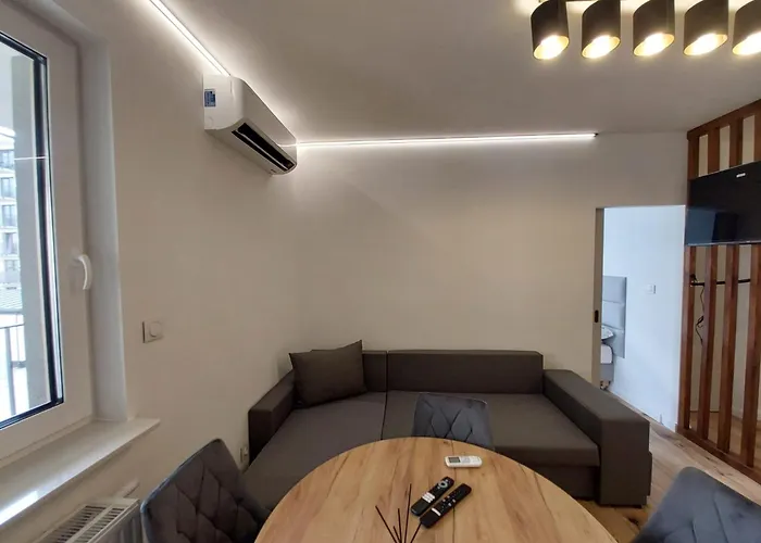 Posnania Parking Samodzielne Zameldowanie 24h Lägenhet