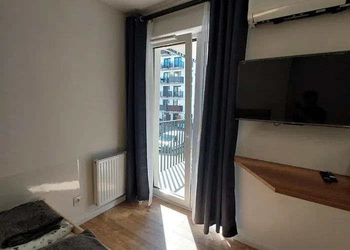 Posnania Parking Samodzielne Zameldowanie 24h Lägenhet