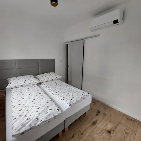 Posnania Parking Samodzielne Zameldowanie 24h *