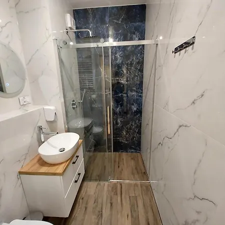 Posnania Parking Samodzielne Zameldowanie 24h Познань