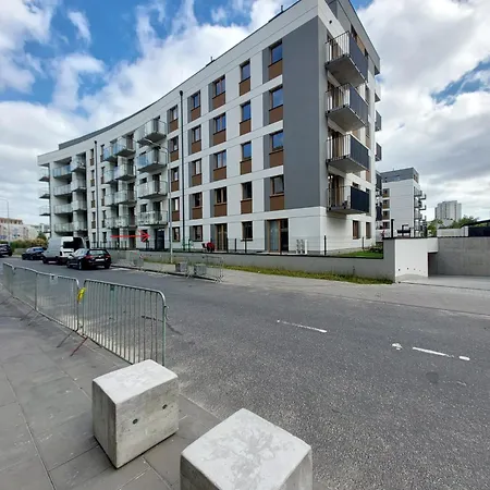 Posnania Parking Samodzielne Zameldowanie 24h Познань